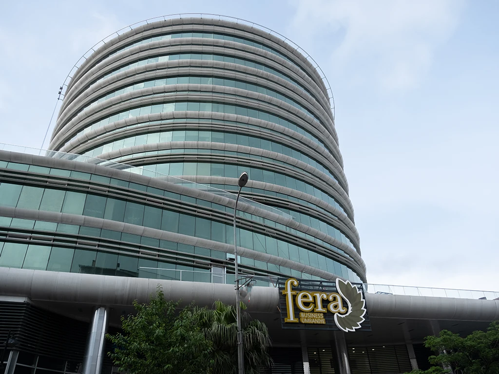 ClinicaFera Building image
